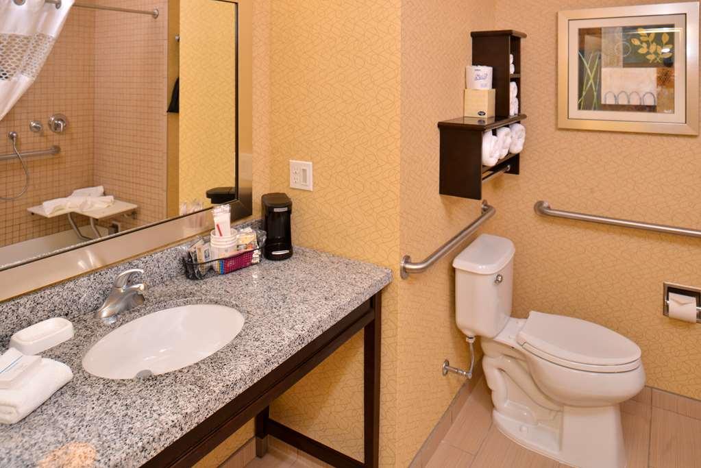 Hampton Inn Iowa City/University Area Phòng bức ảnh
